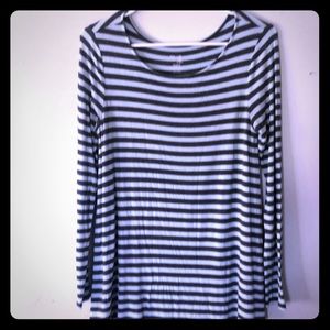 Long sleeve legging tee